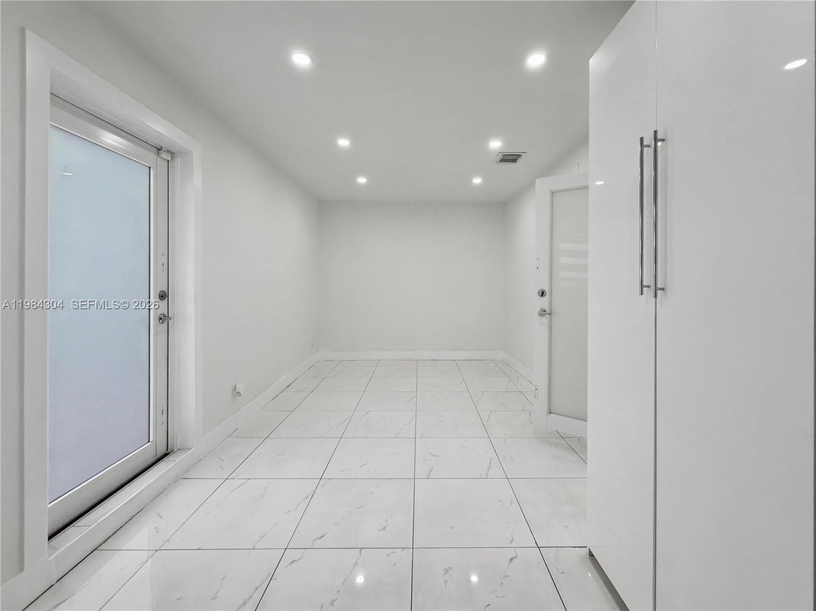 660 S Biscayne River Dr, Miami FL 33169 — 35