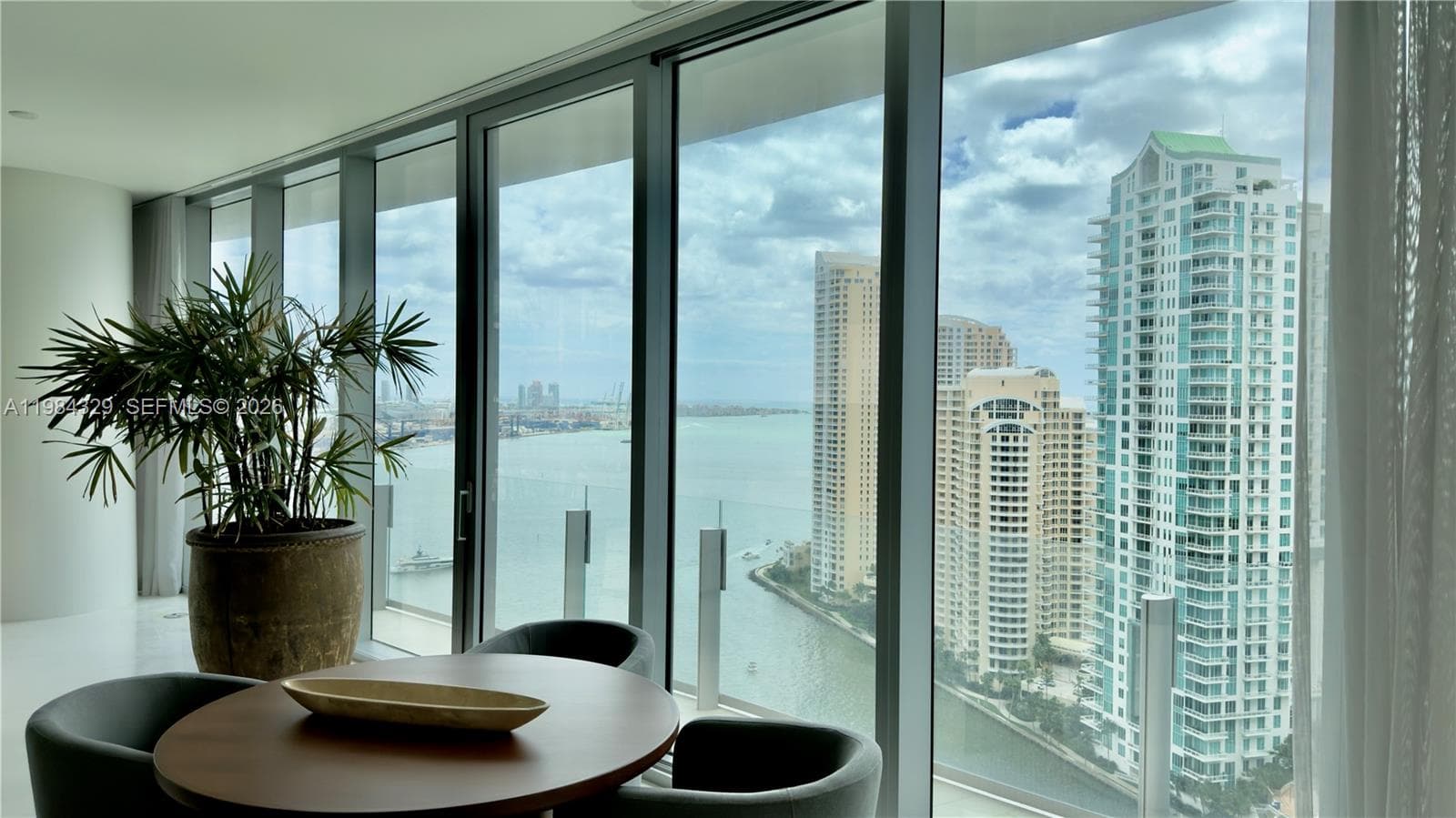 300 Biscayne Boulevard Way # 2601E, Miami FL 33131 — 7
