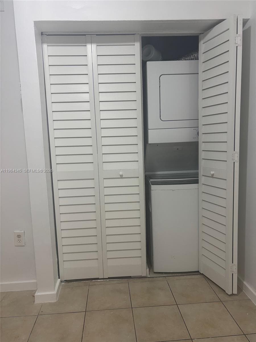 7210 NW 179th St # 105, Hialeah FL 33015 — 5