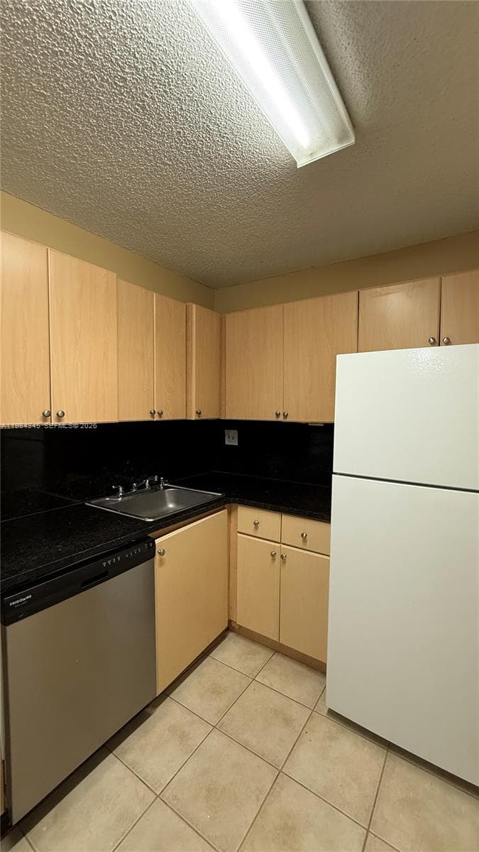 7210 NW 179th St # 105, Hialeah FL 33015 — 11