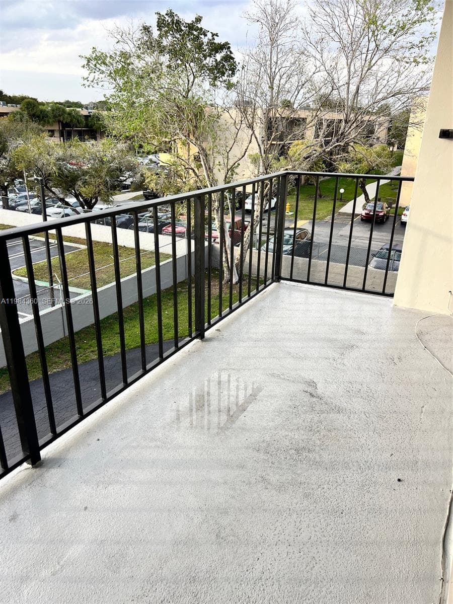 10431 N Kendall Dr # D314, Miami FL 33176 — 13