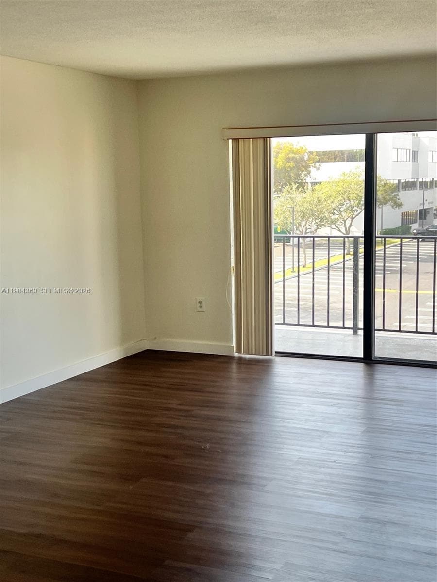 10431 N Kendall Dr # D314, Miami FL 33176 — 9