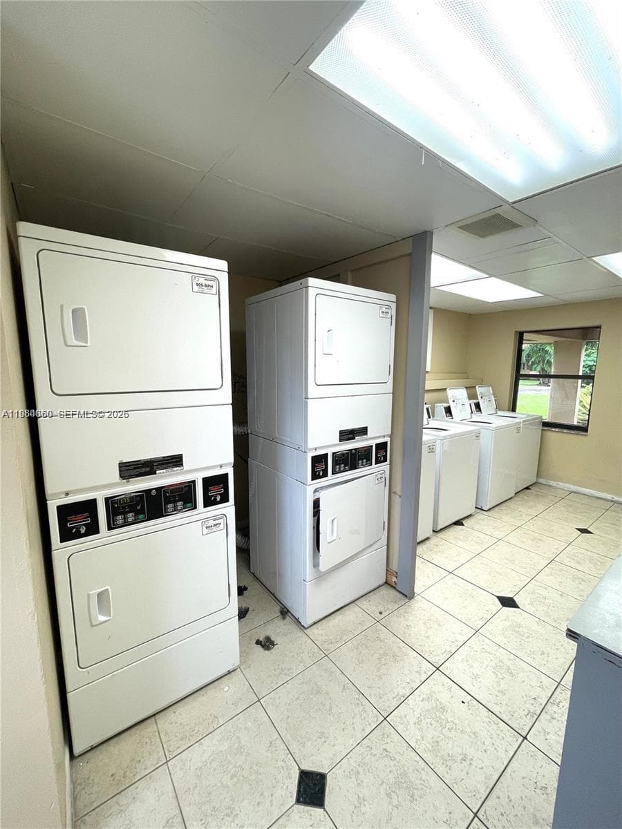 10431 N Kendall Dr # D314, Miami FL 33176 — 24
