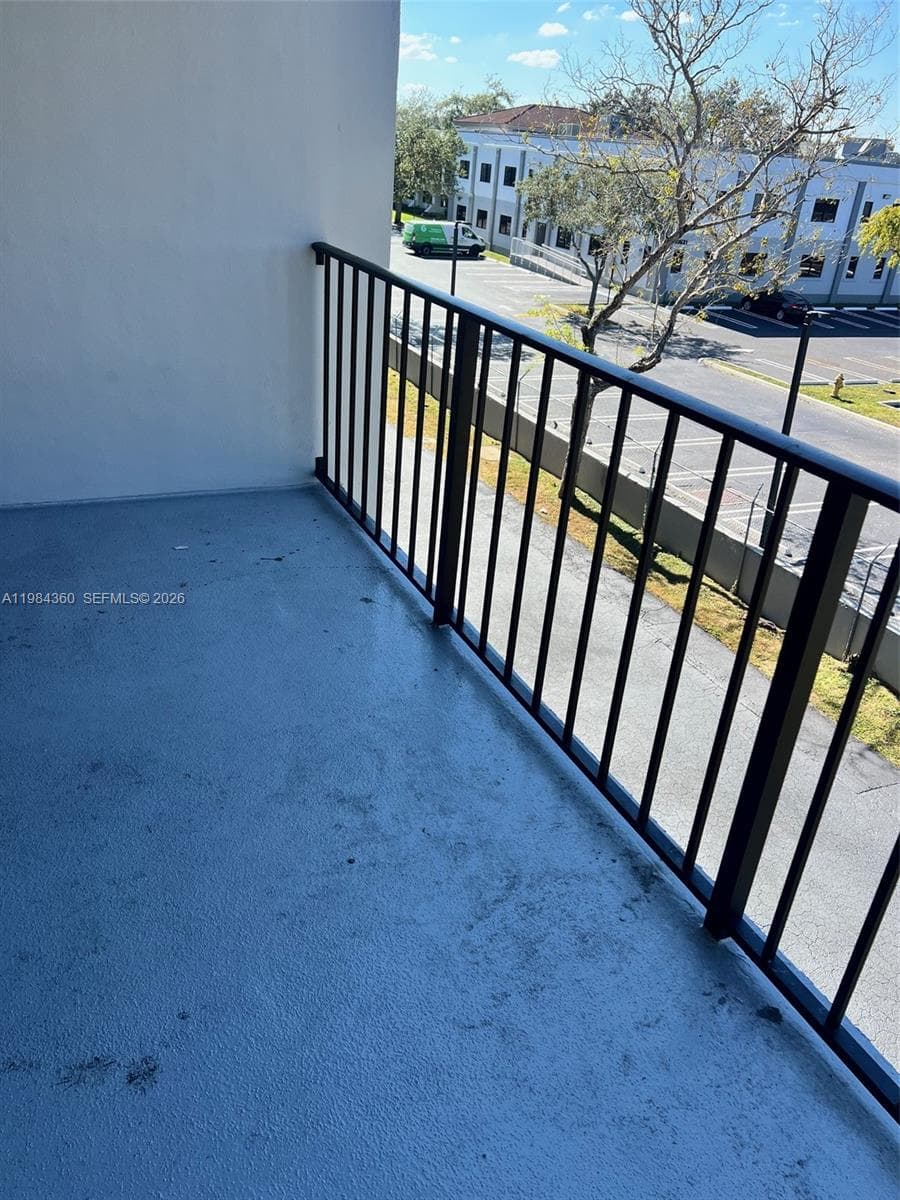 10431 N Kendall Dr # D314, Miami FL 33176 — 15
