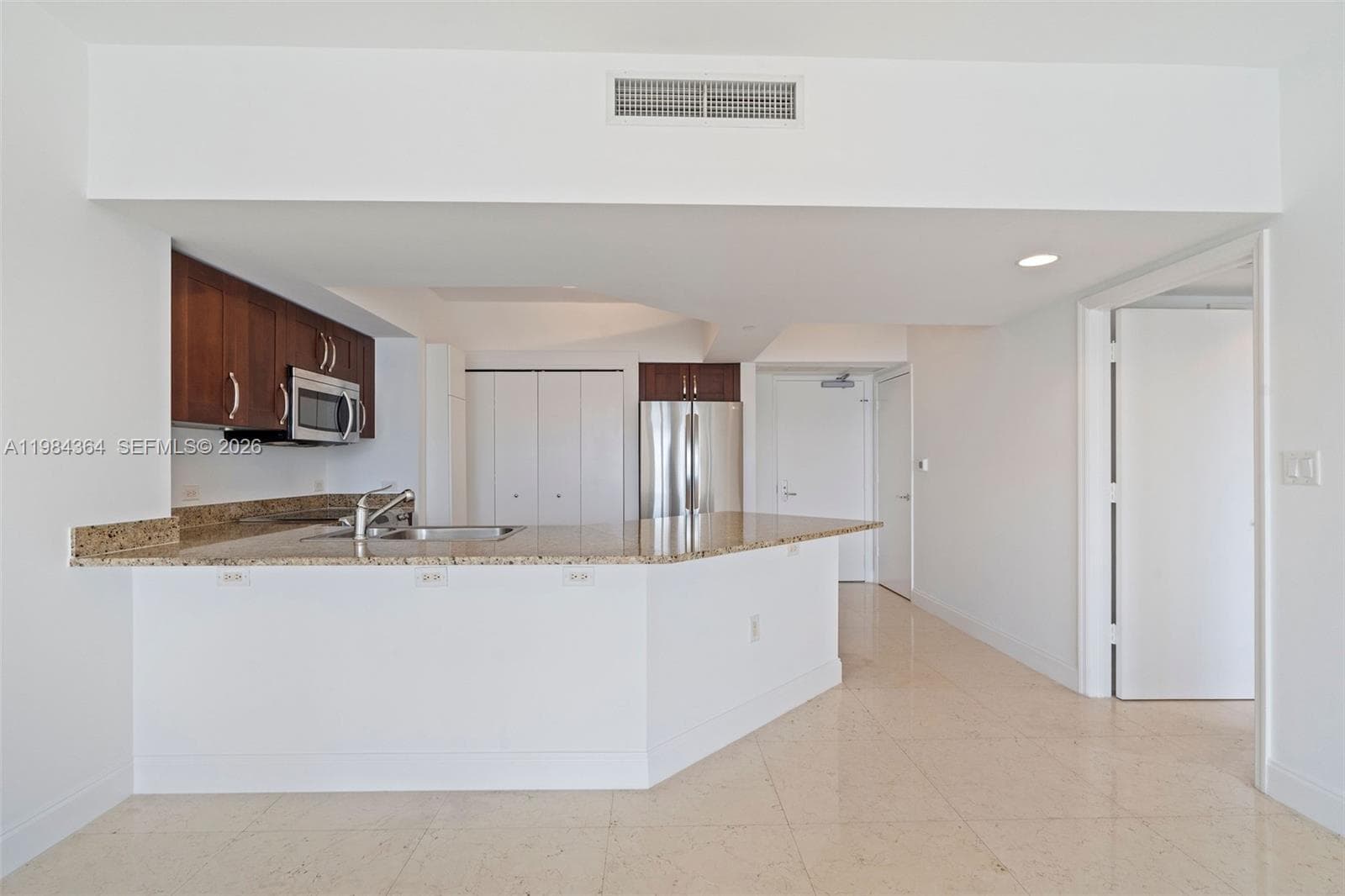 20000 E Country Club Dr # 1109, Aventura FL 33180 — 6