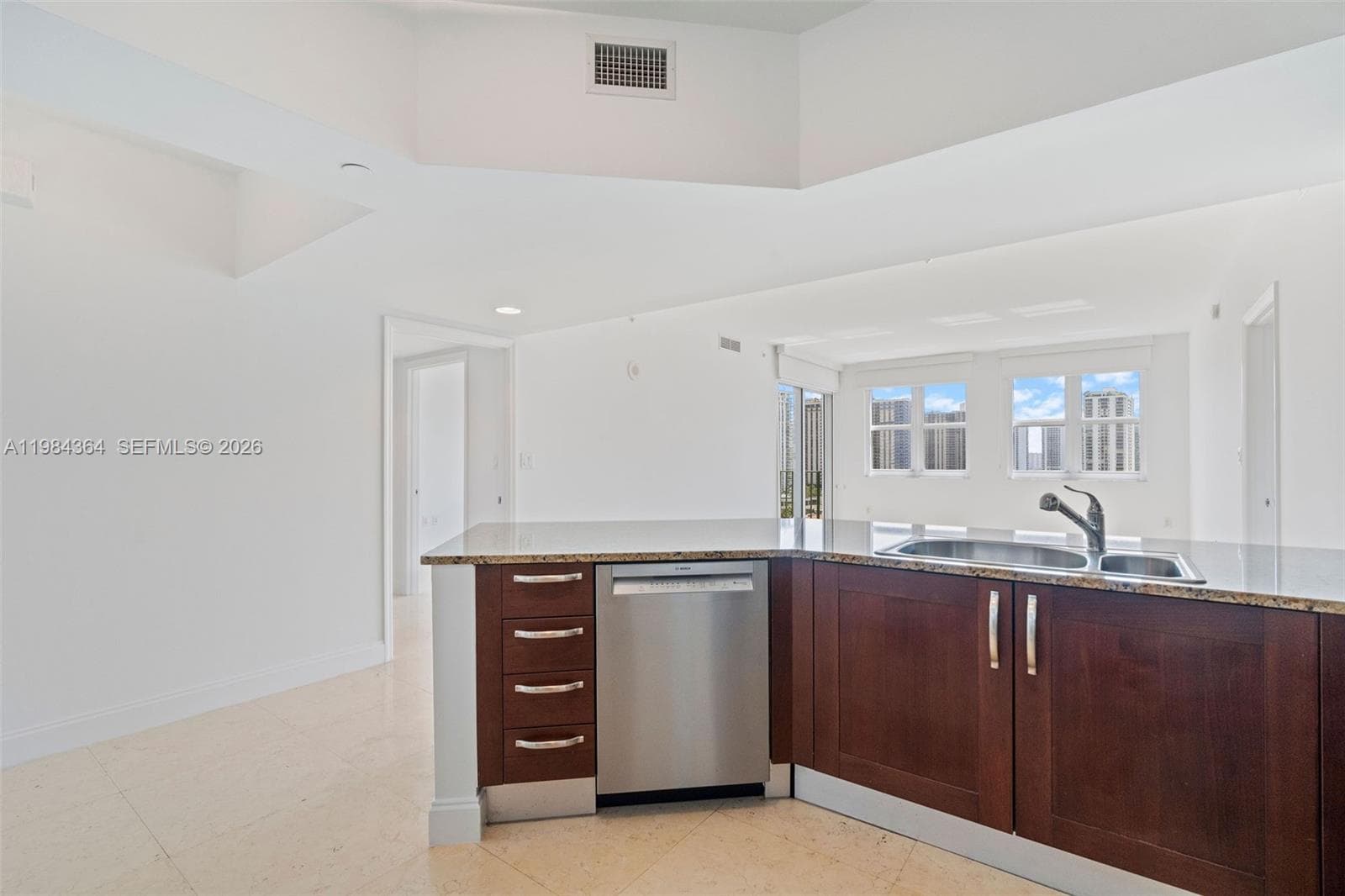 20000 E Country Club Dr # 1109, Aventura FL 33180 — 7