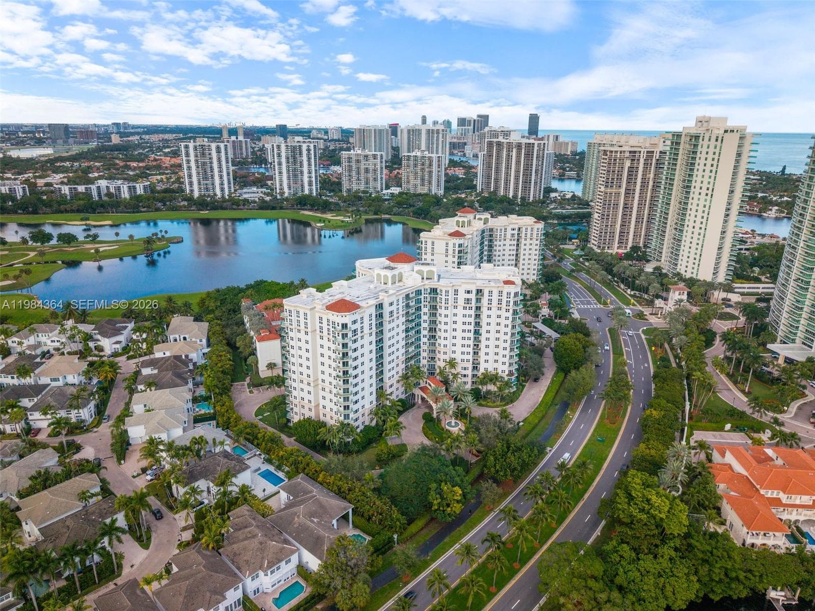 20000 E Country Club Dr # 1109, Aventura FL 33180 — 33