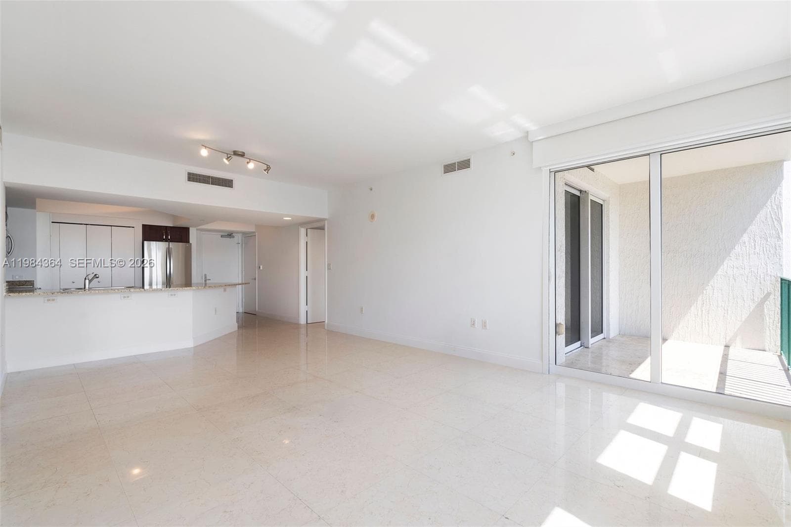 20000 E Country Club Dr # 1109, Aventura FL 33180 — 14