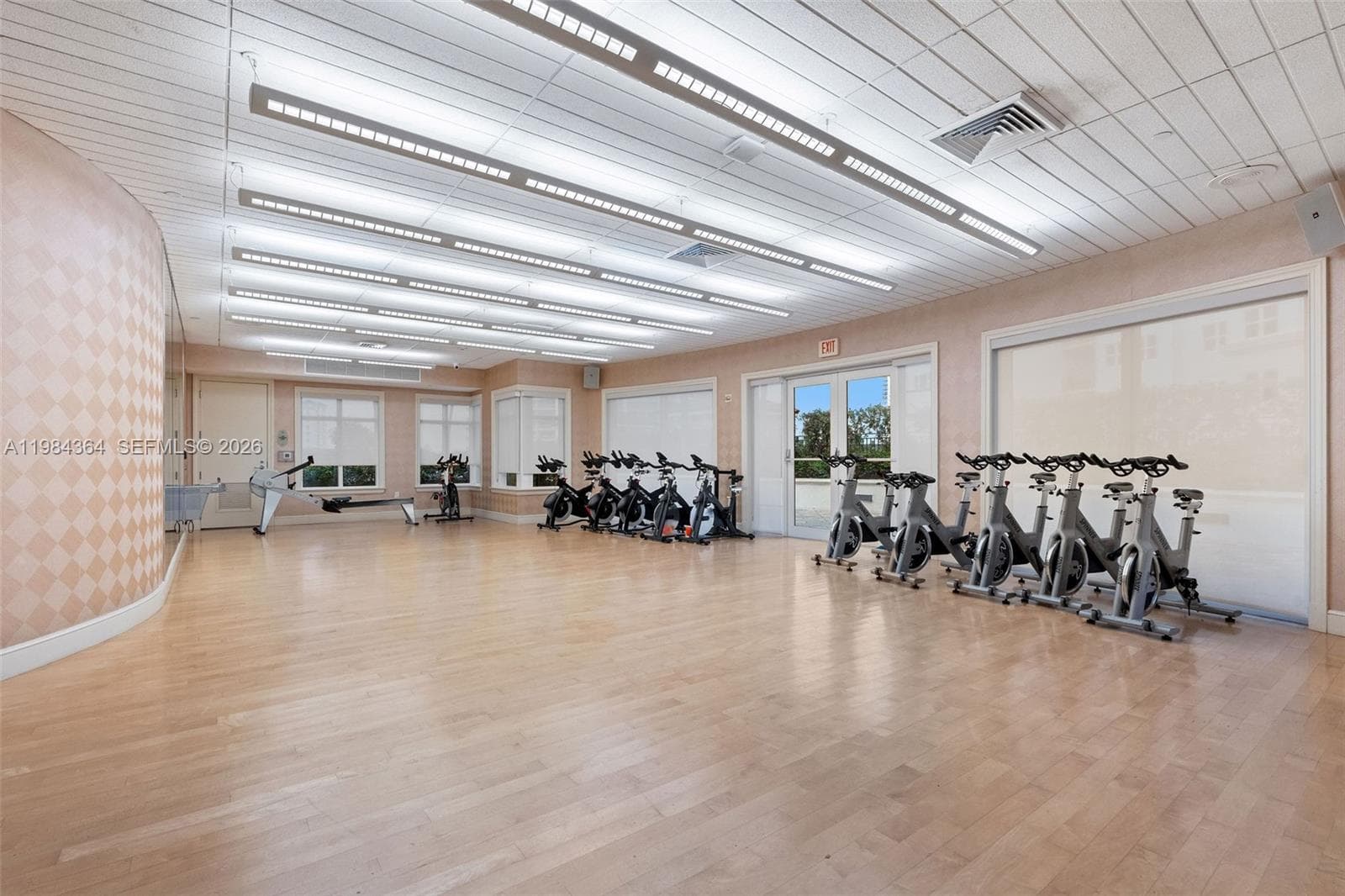 20000 E Country Club Dr # 1109, Aventura FL 33180 — 45