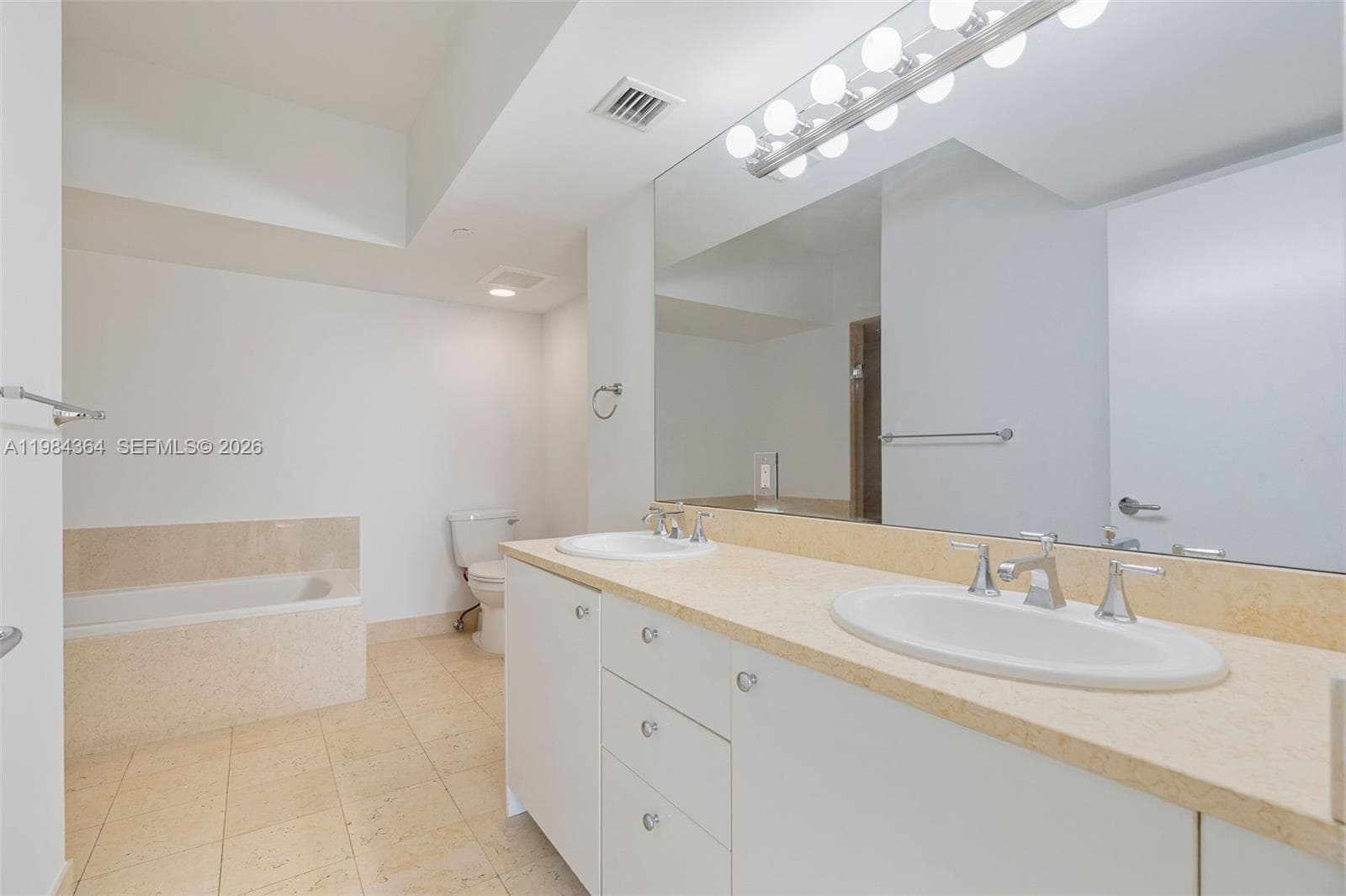 20000 E Country Club Dr # 1109, Aventura FL 33180 — 19