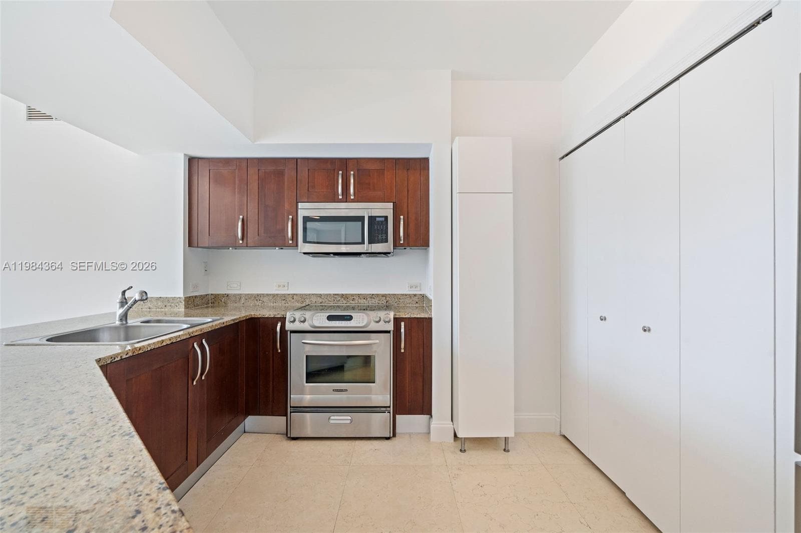 20000 E Country Club Dr # 1109, Aventura FL 33180 — 8