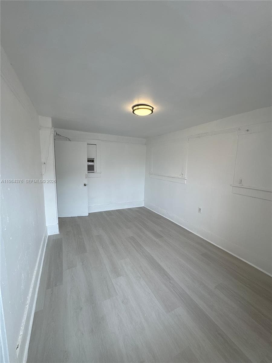1545 NW 1st St # 1537, Miami FL 33125 — 12