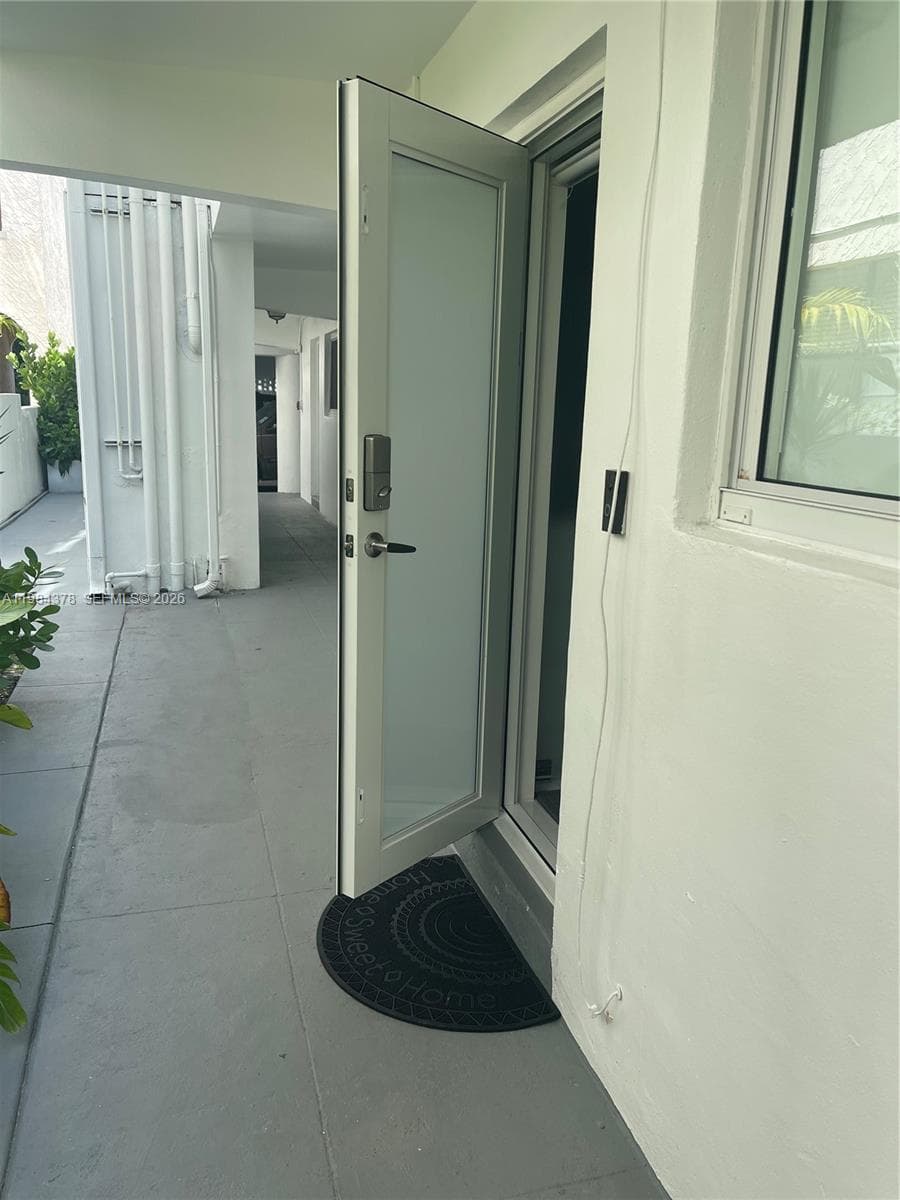 926 Michigan Ave # 3, Miami Beach FL 33139 — 21