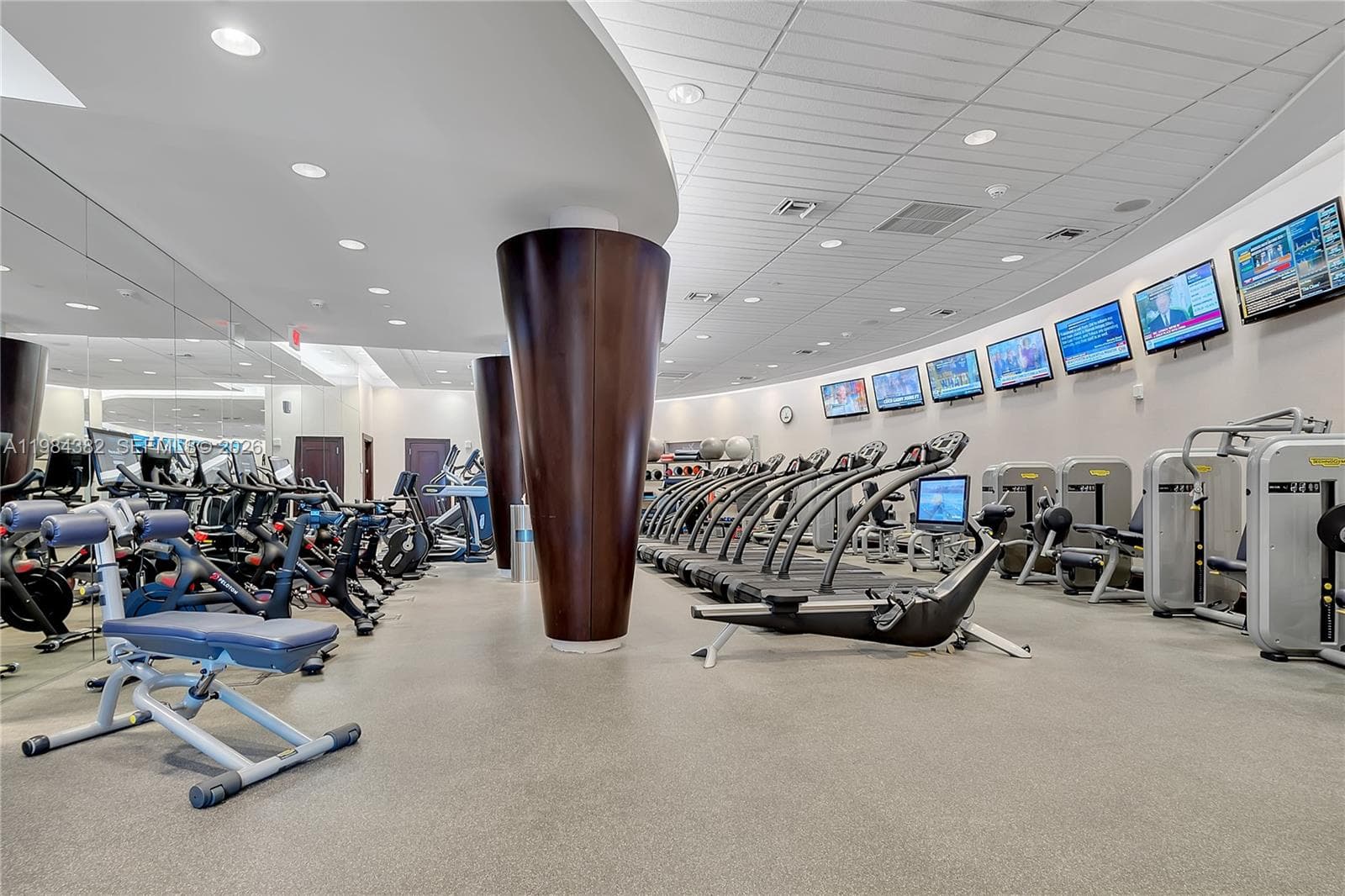 5959 Collins Ave # 1503, Miami Beach FL 33140 — 44