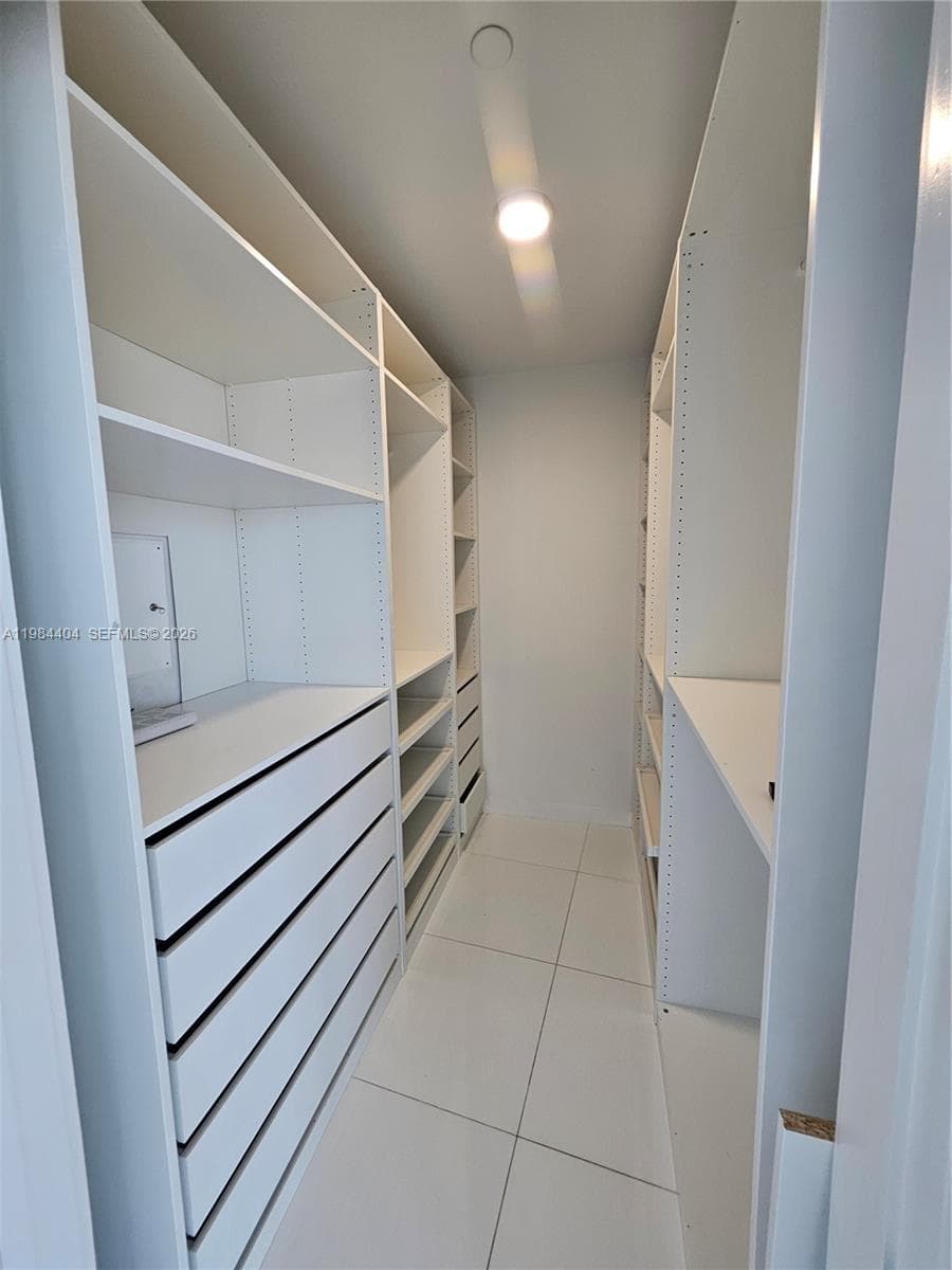 851 NE 1st Ave # 4000, Miami FL 33132 — 27