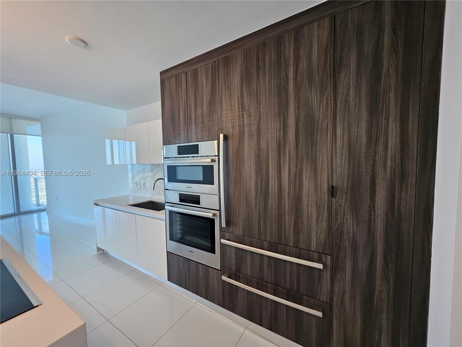 851 NE 1st Ave # 4000, Miami FL 33132 — 13