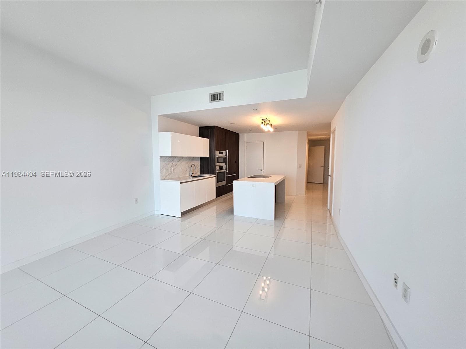 851 NE 1st Ave # 4000, Miami FL 33132 — 17