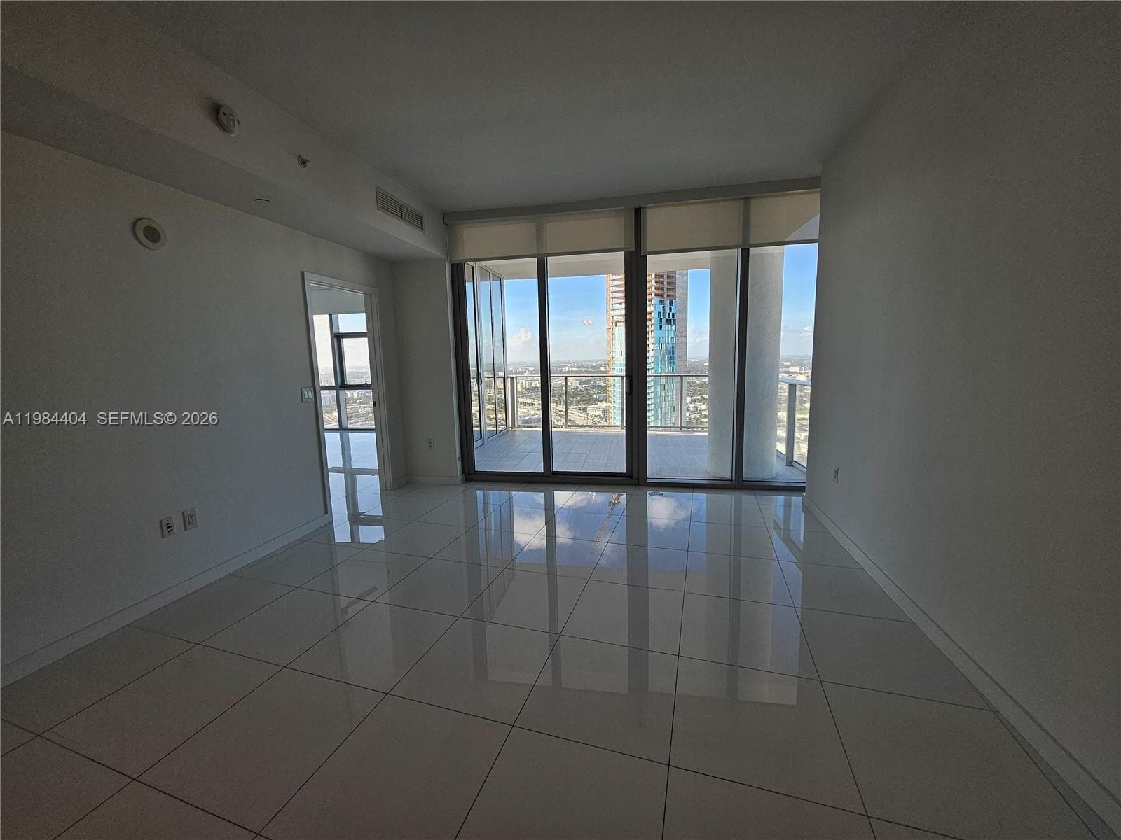 851 NE 1st Ave # 4000, Miami FL 33132 — 16