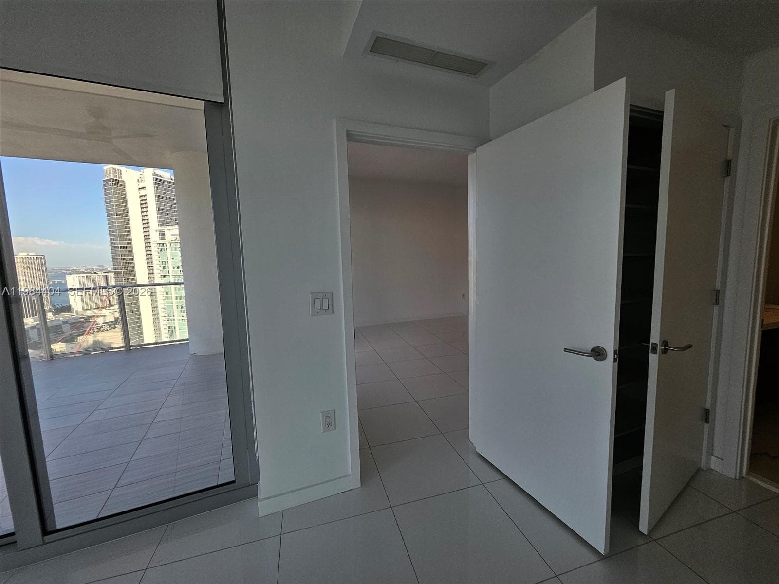 851 NE 1st Ave # 4000, Miami FL 33132 — 26