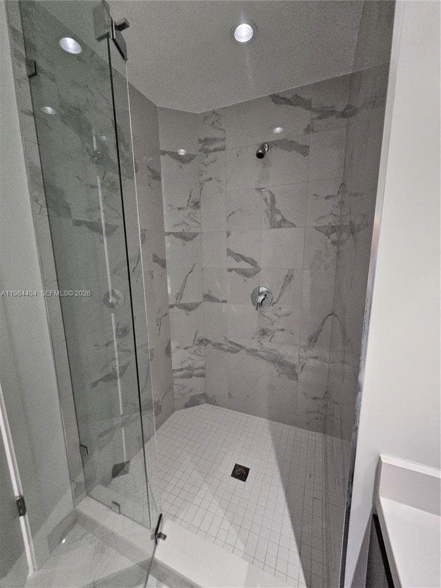 851 NE 1st Ave # 4000, Miami FL 33132 — 7