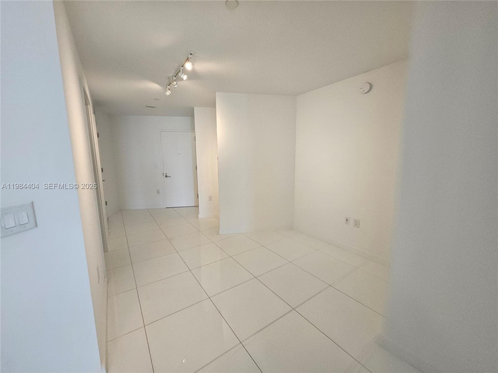 851 NE 1st Ave # 4000, Miami FL 33132 — 36