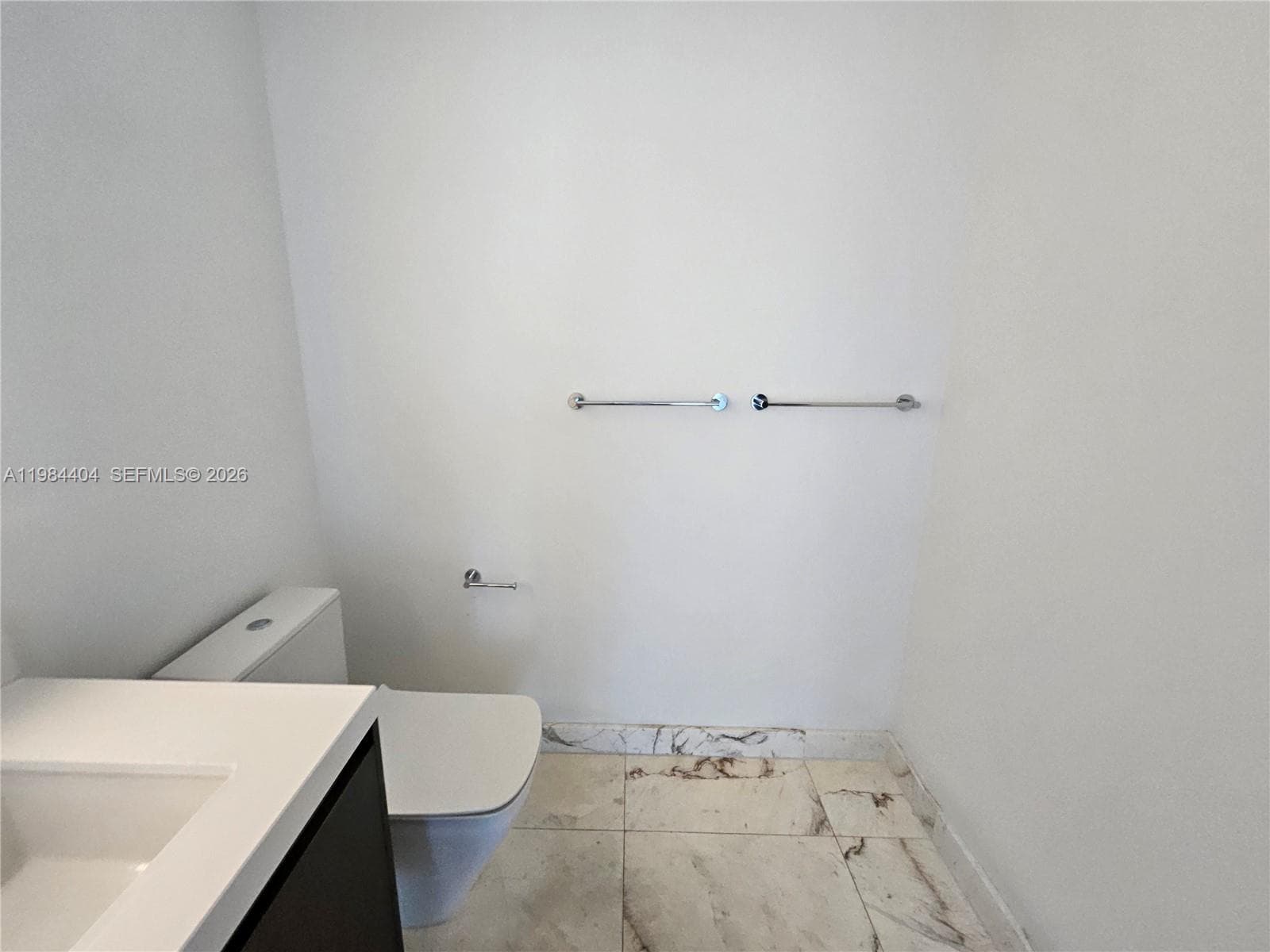 851 NE 1st Ave # 4000, Miami FL 33132 — 32