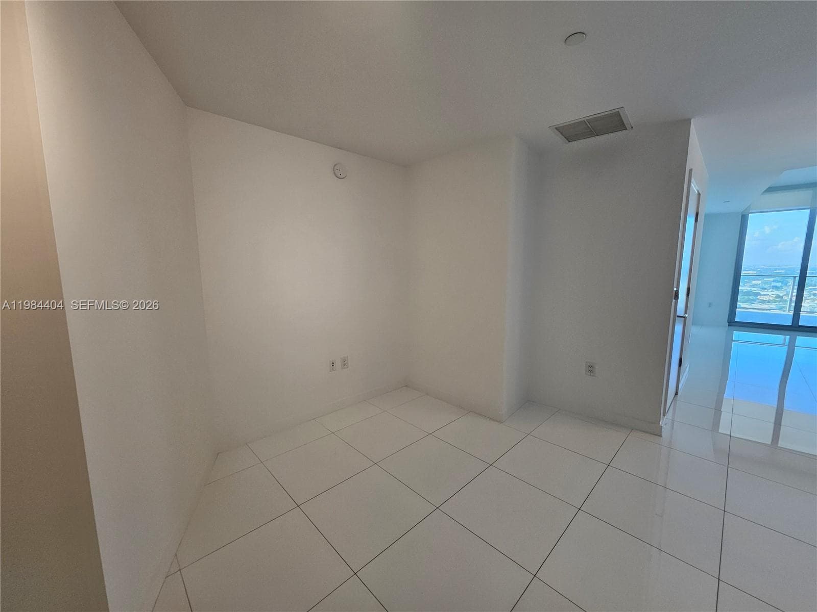 851 NE 1st Ave # 4000, Miami FL 33132 — 10