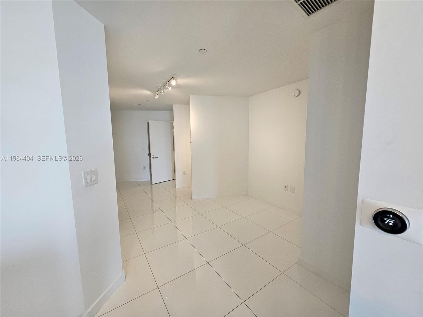 851 NE 1st Ave # 4000, Miami FL 33132 — 35