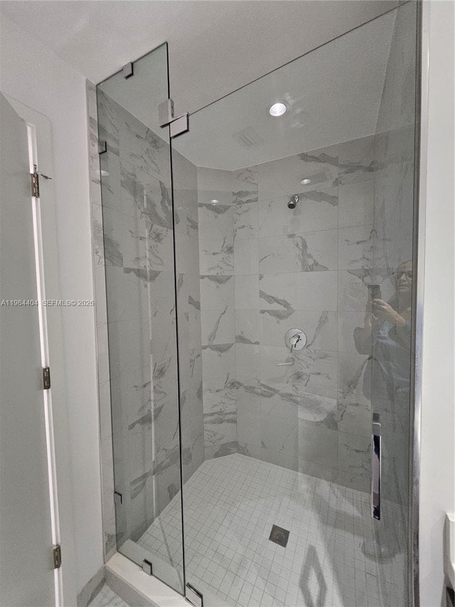 851 NE 1st Ave # 4000, Miami FL 33132 — 8
