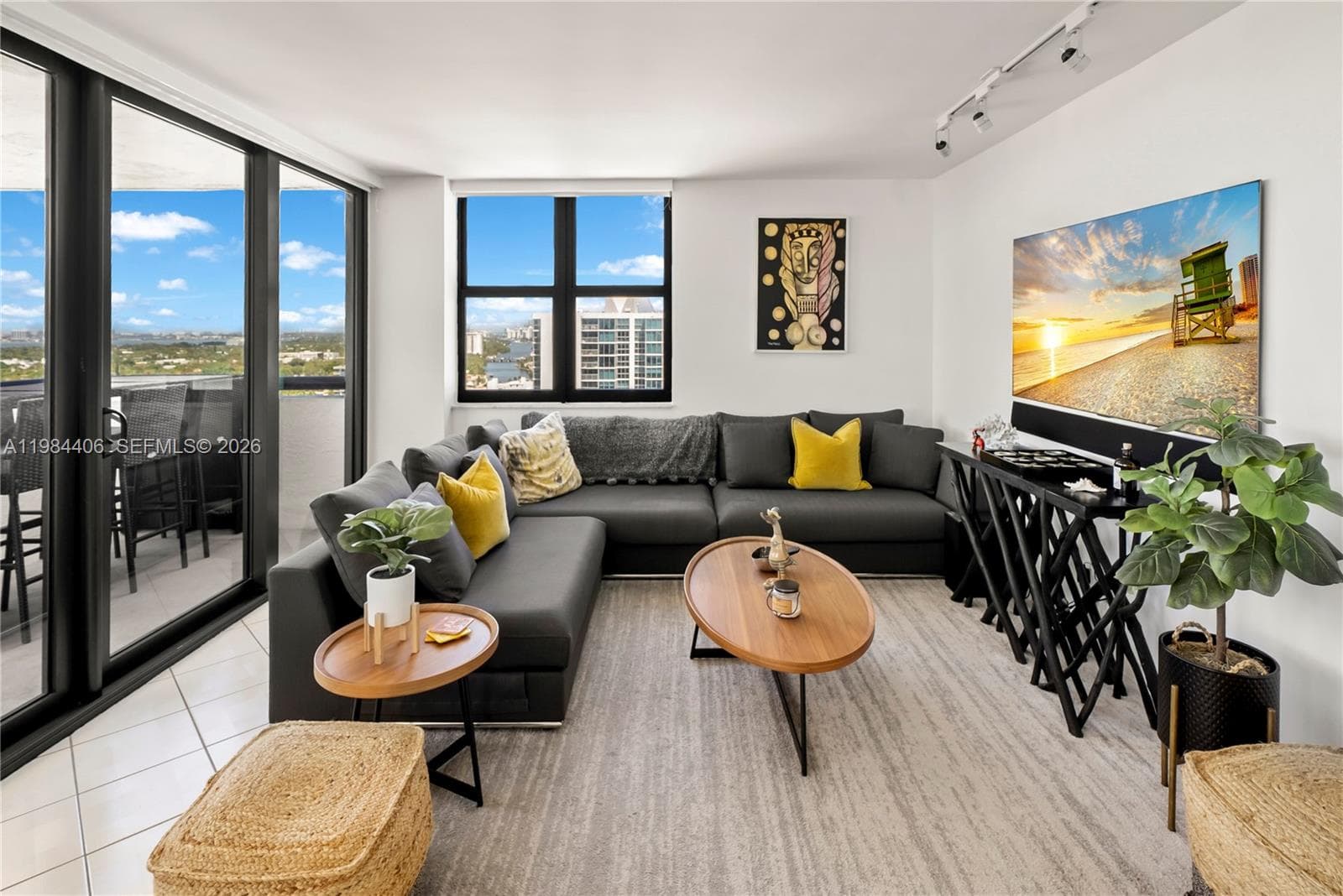 2555 Collins Ave # 2402, Miami Beach FL 33140 — 16