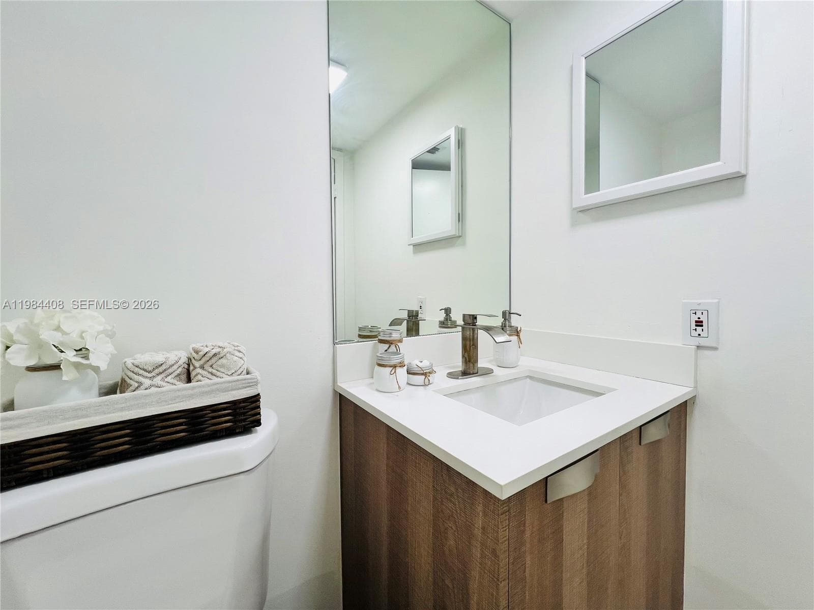 540 Brickell Key Dr # 202, Miami FL 33131 — 18