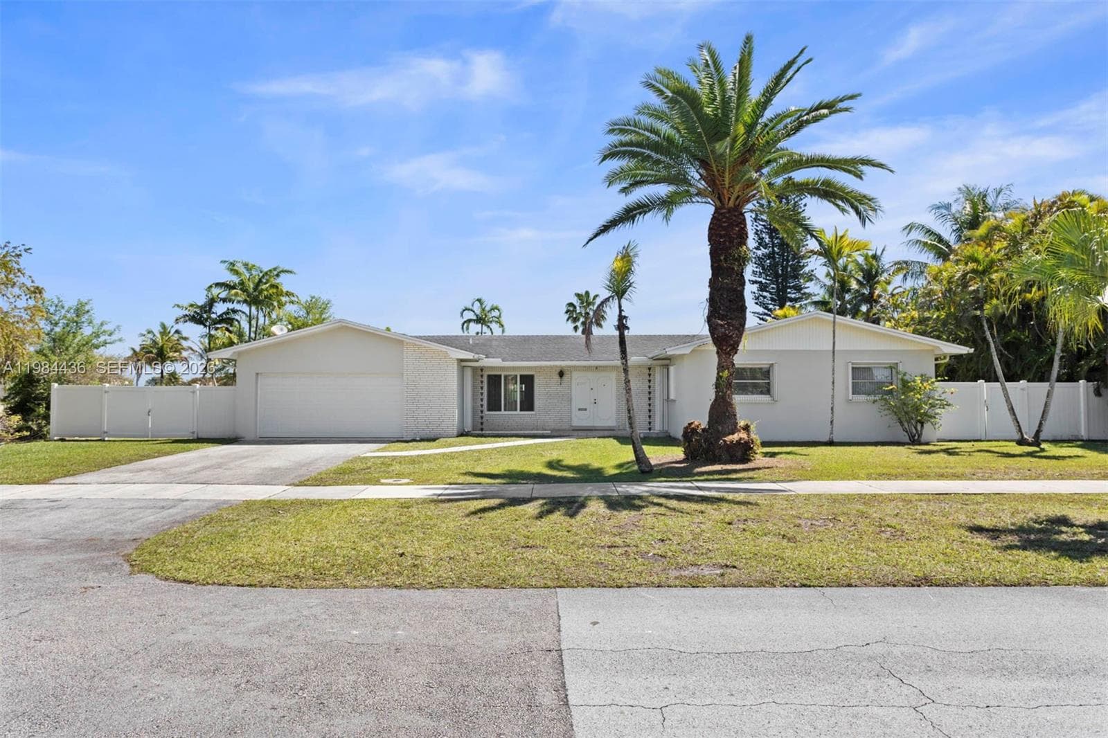 11807 SW 112th Ave, Miami FL 33176 — 3