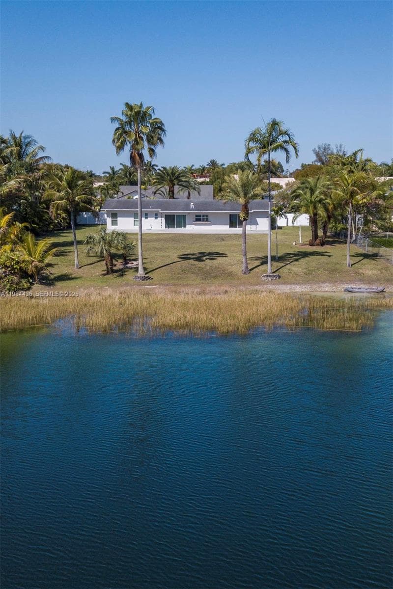 11807 SW 112th Ave, Miami FL 33176 — 44