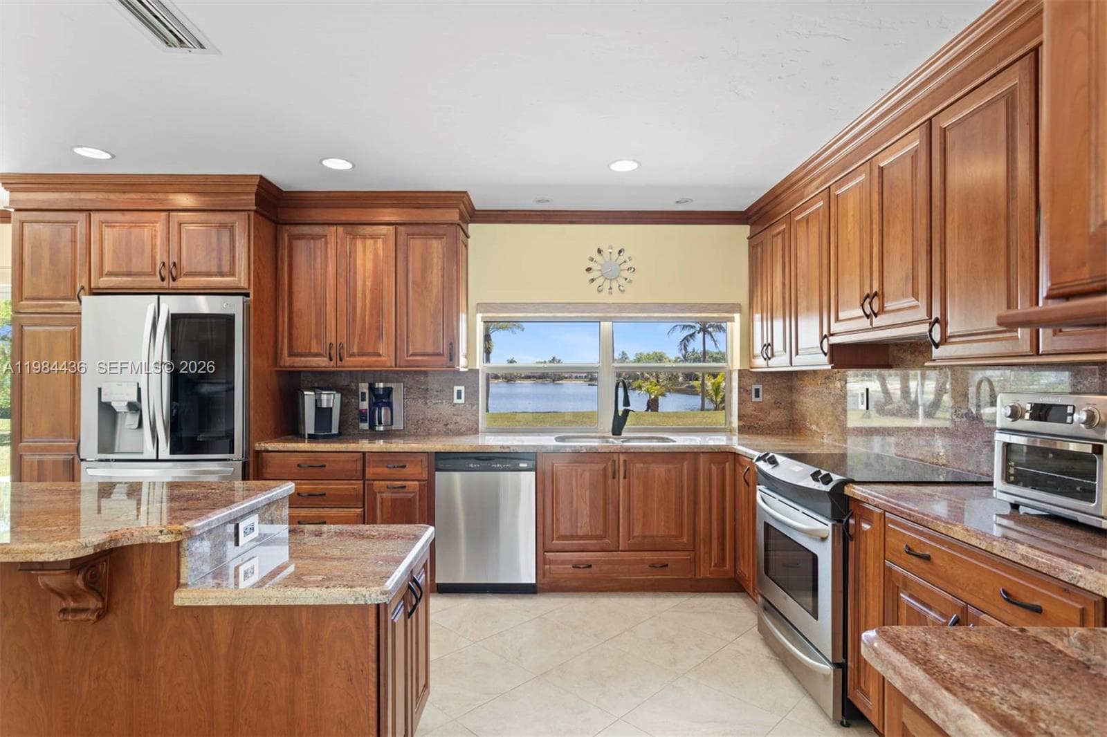 11807 SW 112th Ave, Miami FL 33176 — 25