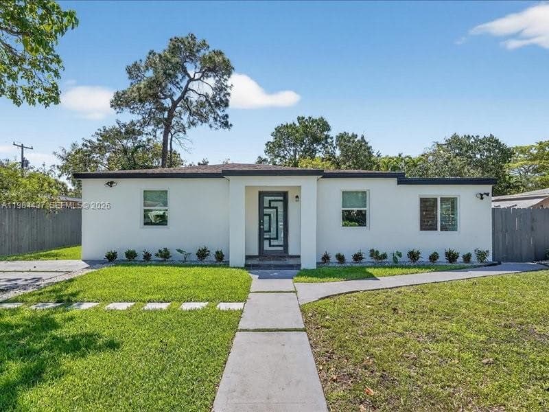 1010 NE 138th St, North Miami FL 33161 — 2