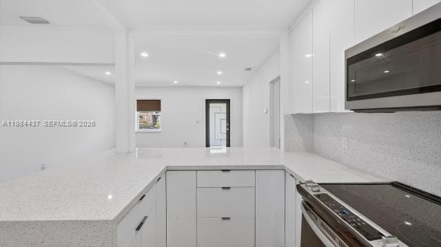 1010 NE 138th St, North Miami FL 33161 — 8