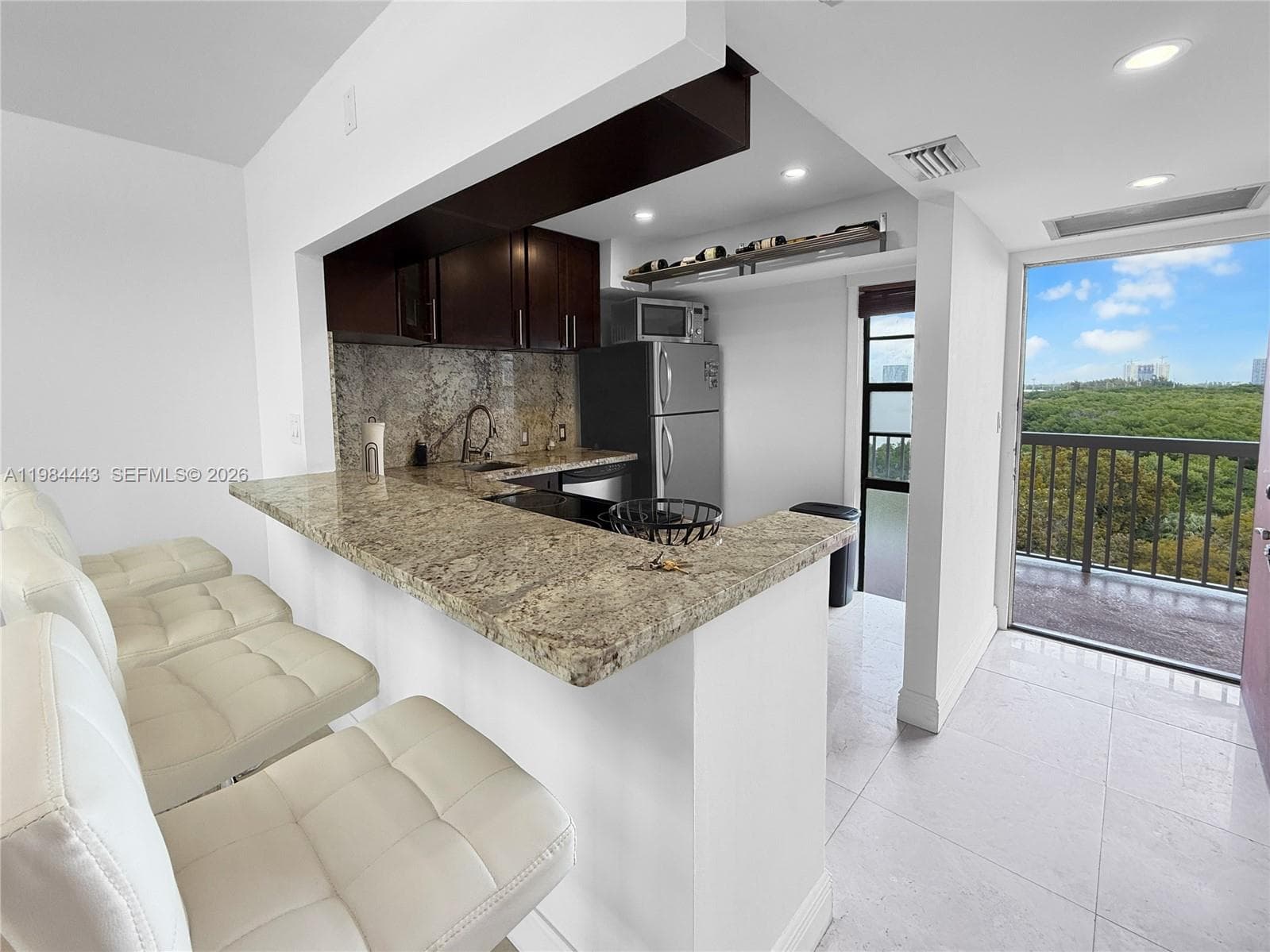 3301 N Country Club Dr # 804, Aventura FL 33180 — 13