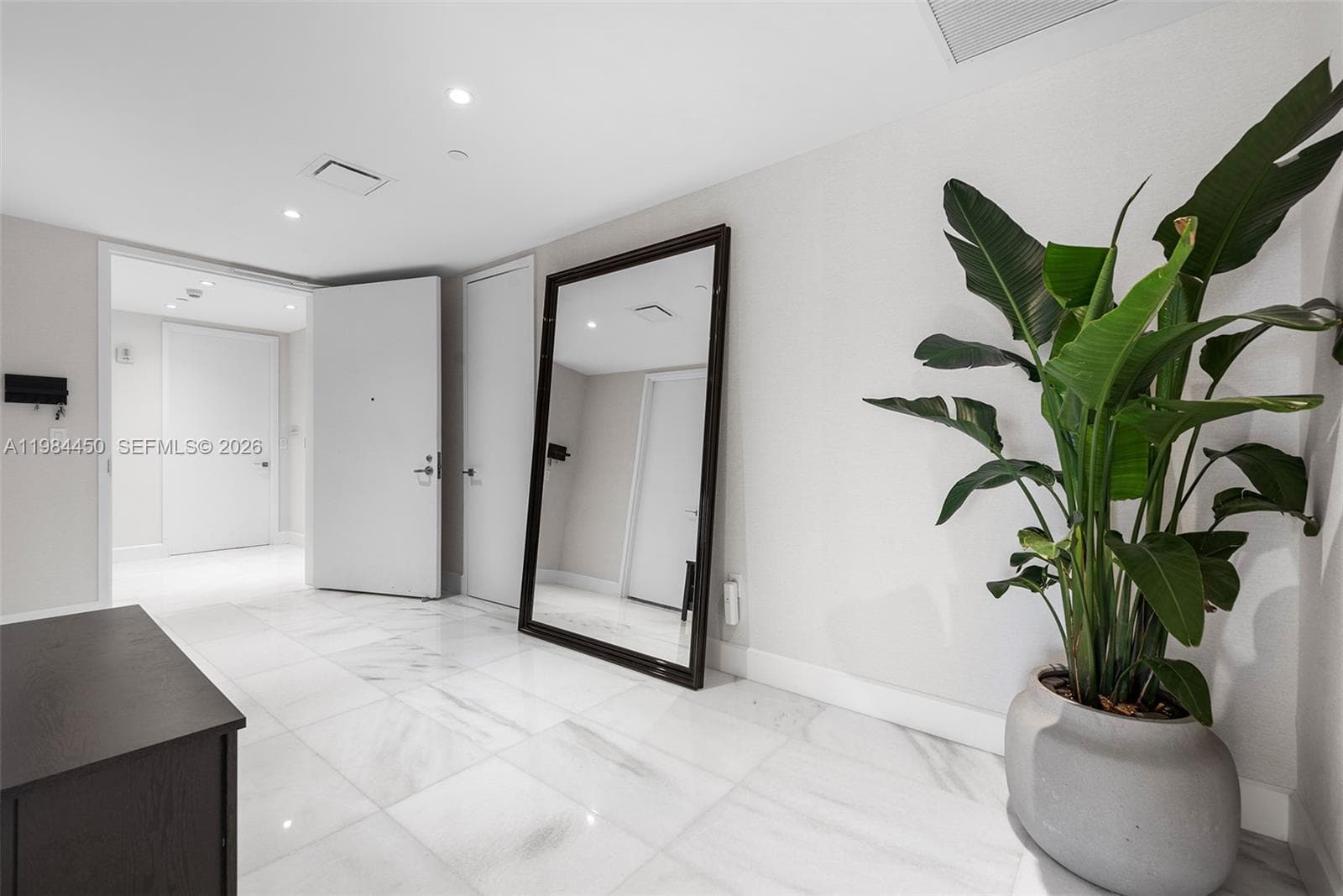 700 NE 26th Ter # 3401, Miami FL 33137 — 32