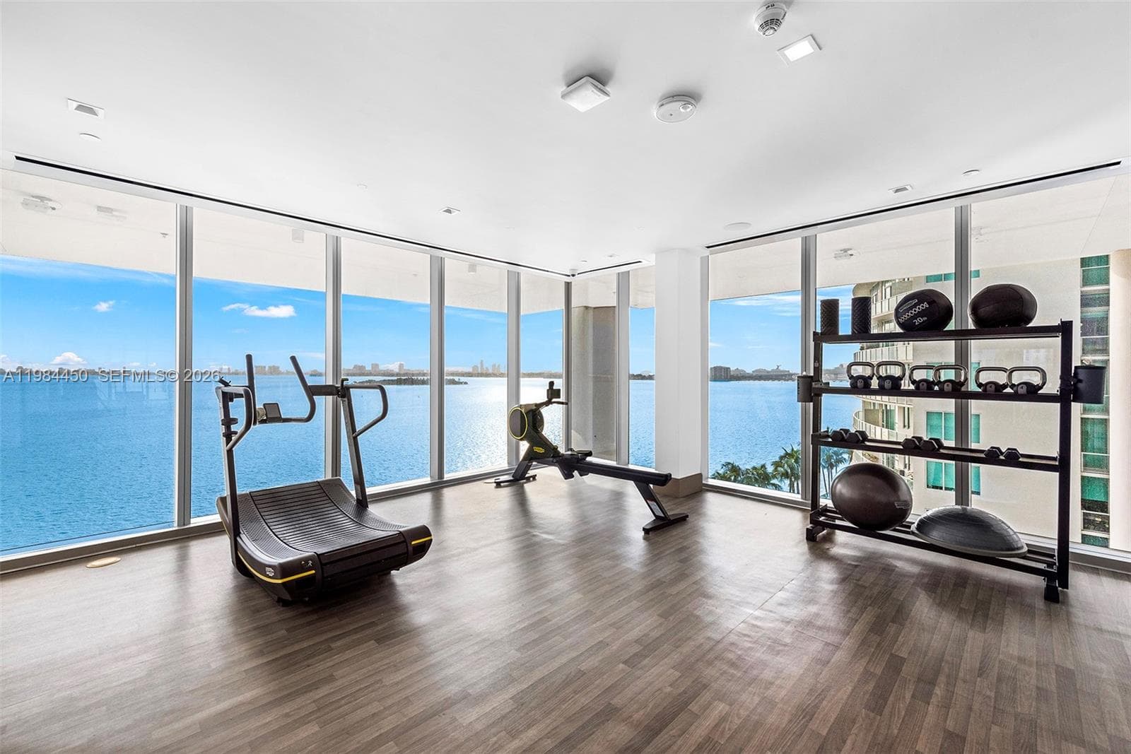 700 NE 26th Ter # 3401, Miami FL 33137 — 40