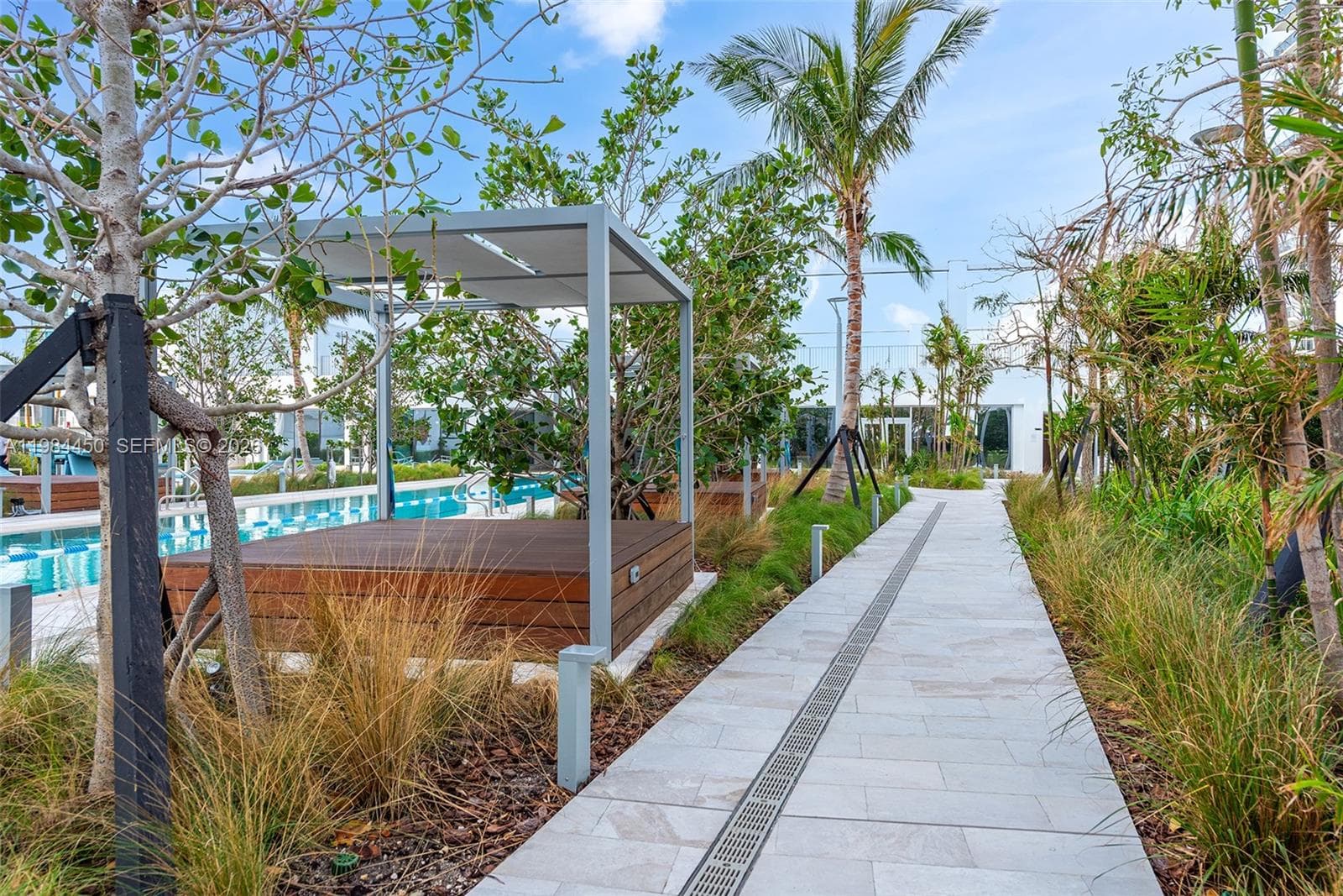 700 NE 26th Ter # 3401, Miami FL 33137 — 60