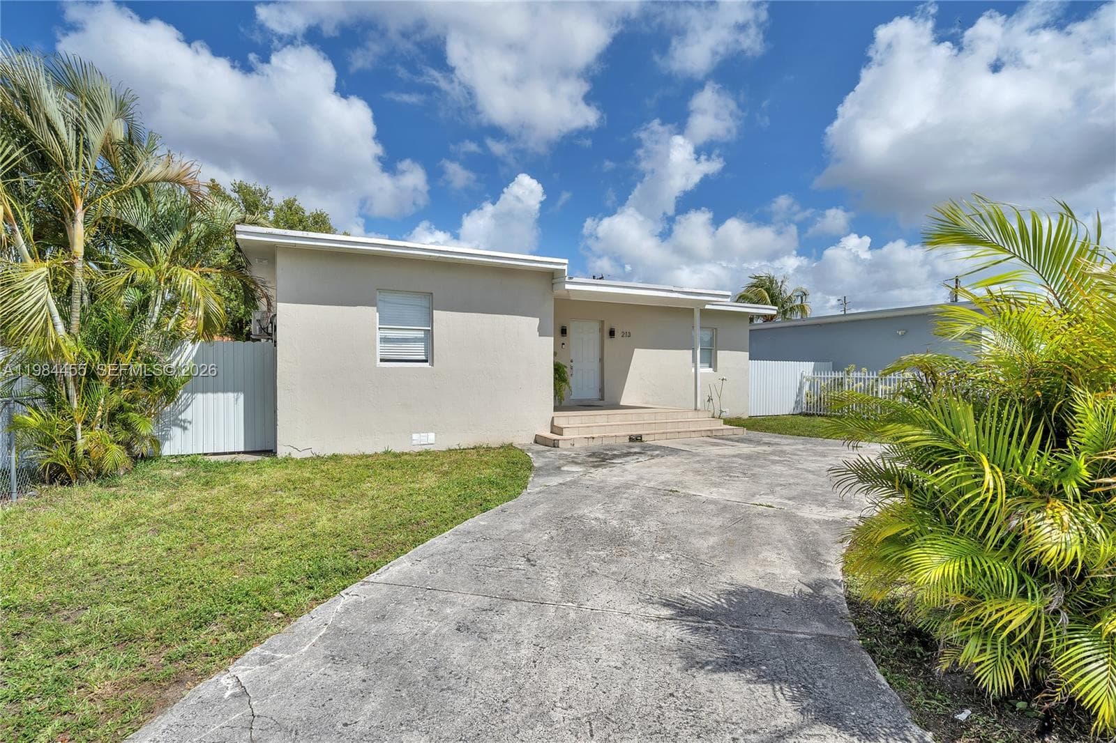 213 W 20th St, Hialeah FL 33010 — 3
