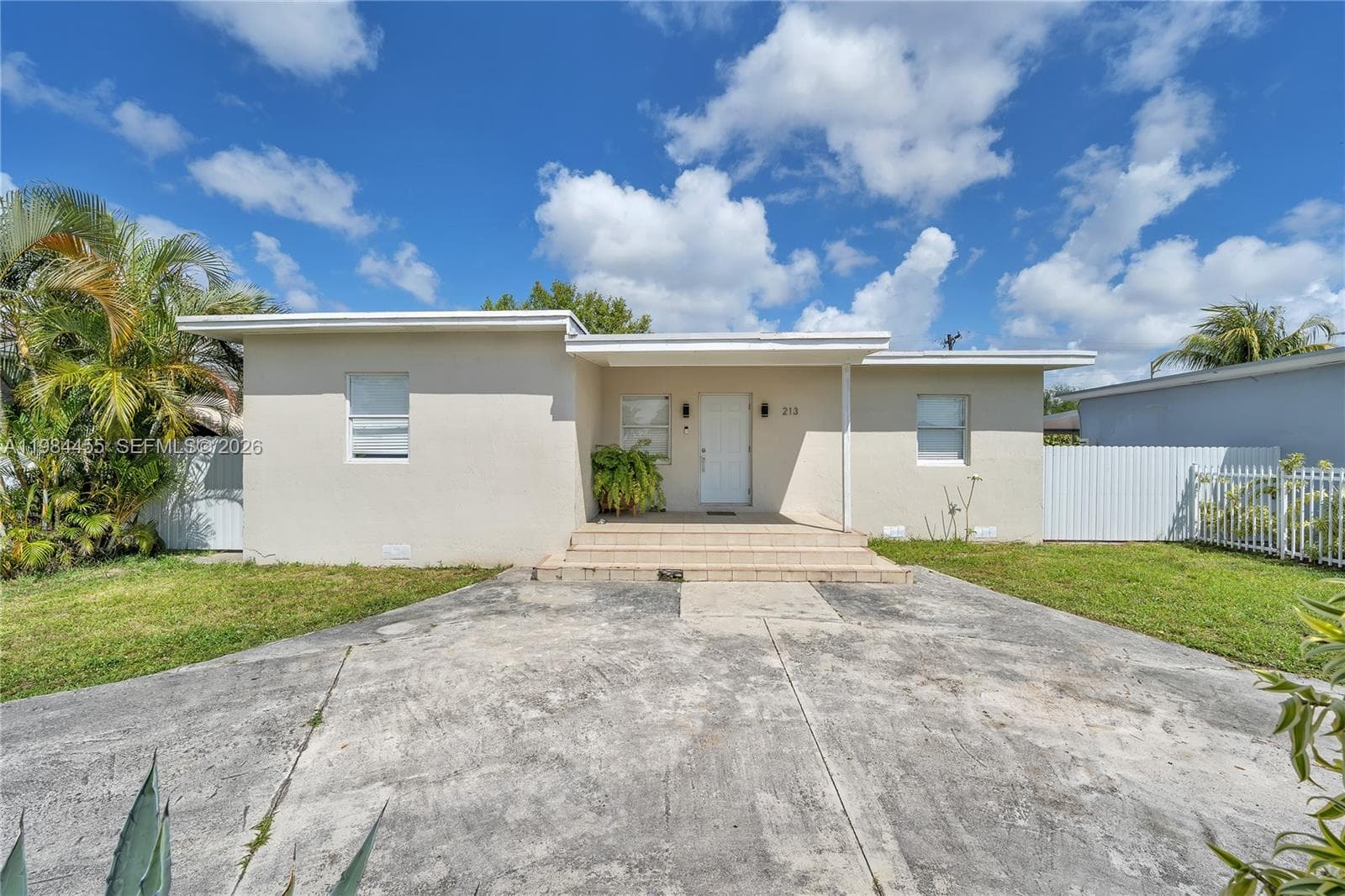 213 W 20th St, Hialeah FL 33010 — 1
