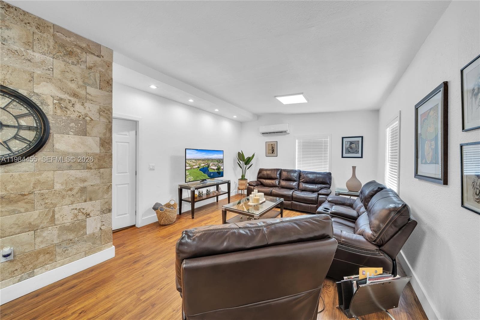 213 W 20th St, Hialeah FL 33010 — 9