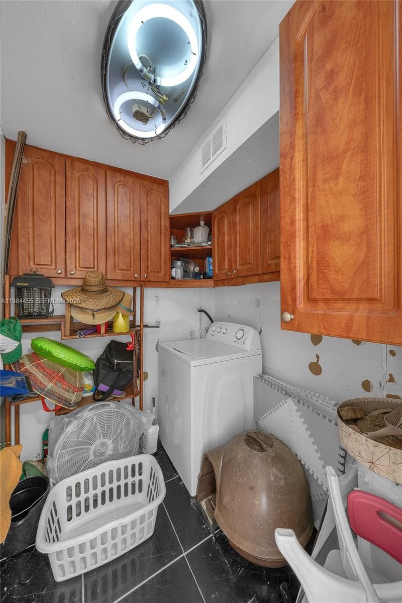 213 W 20th St, Hialeah FL 33010 — 14