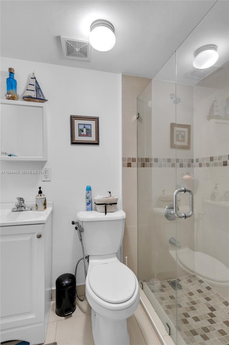 213 W 20th St, Hialeah FL 33010 — 19