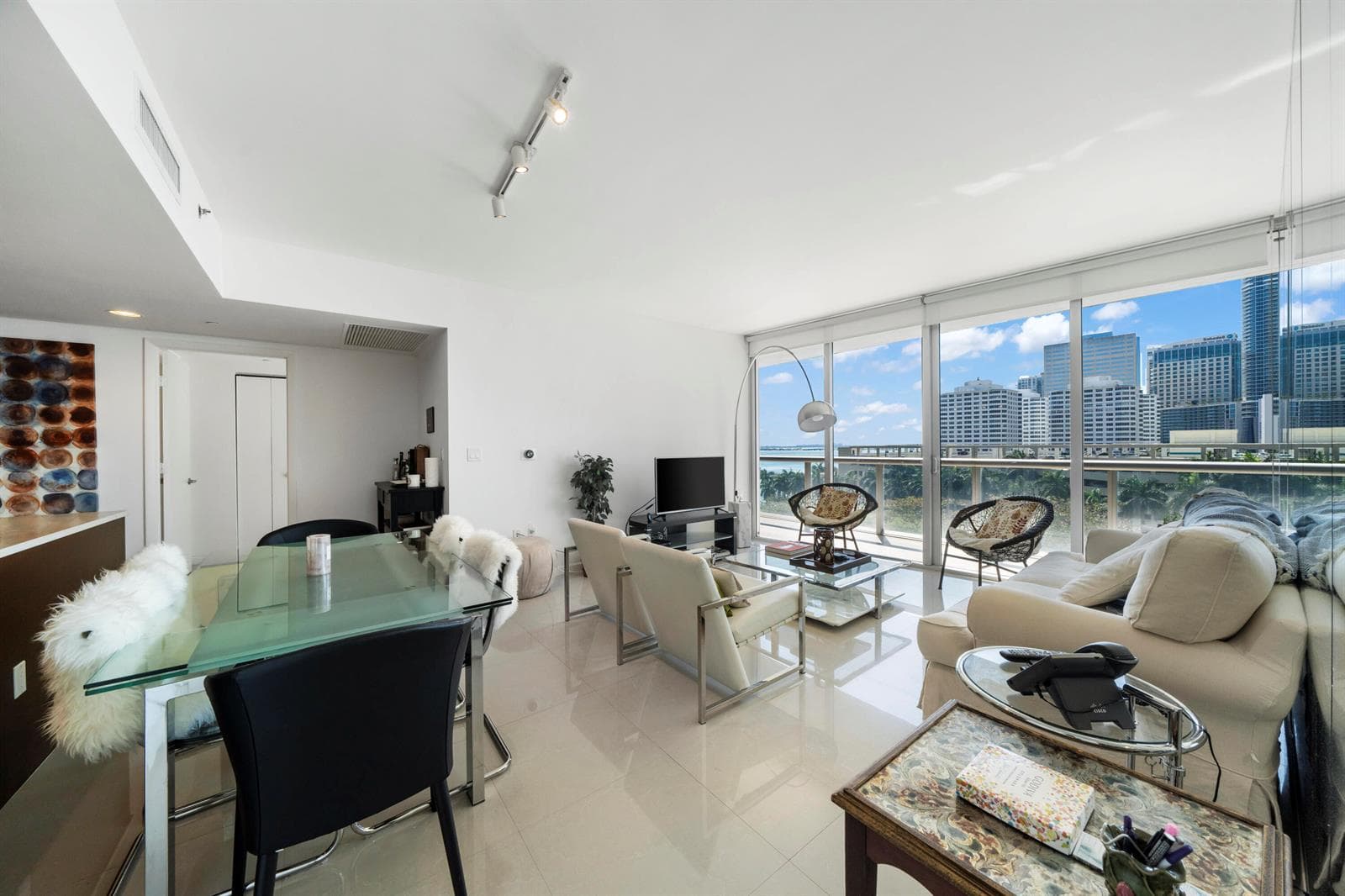 495 Brickell Avenue # 811, Miami FL 33131 — 3