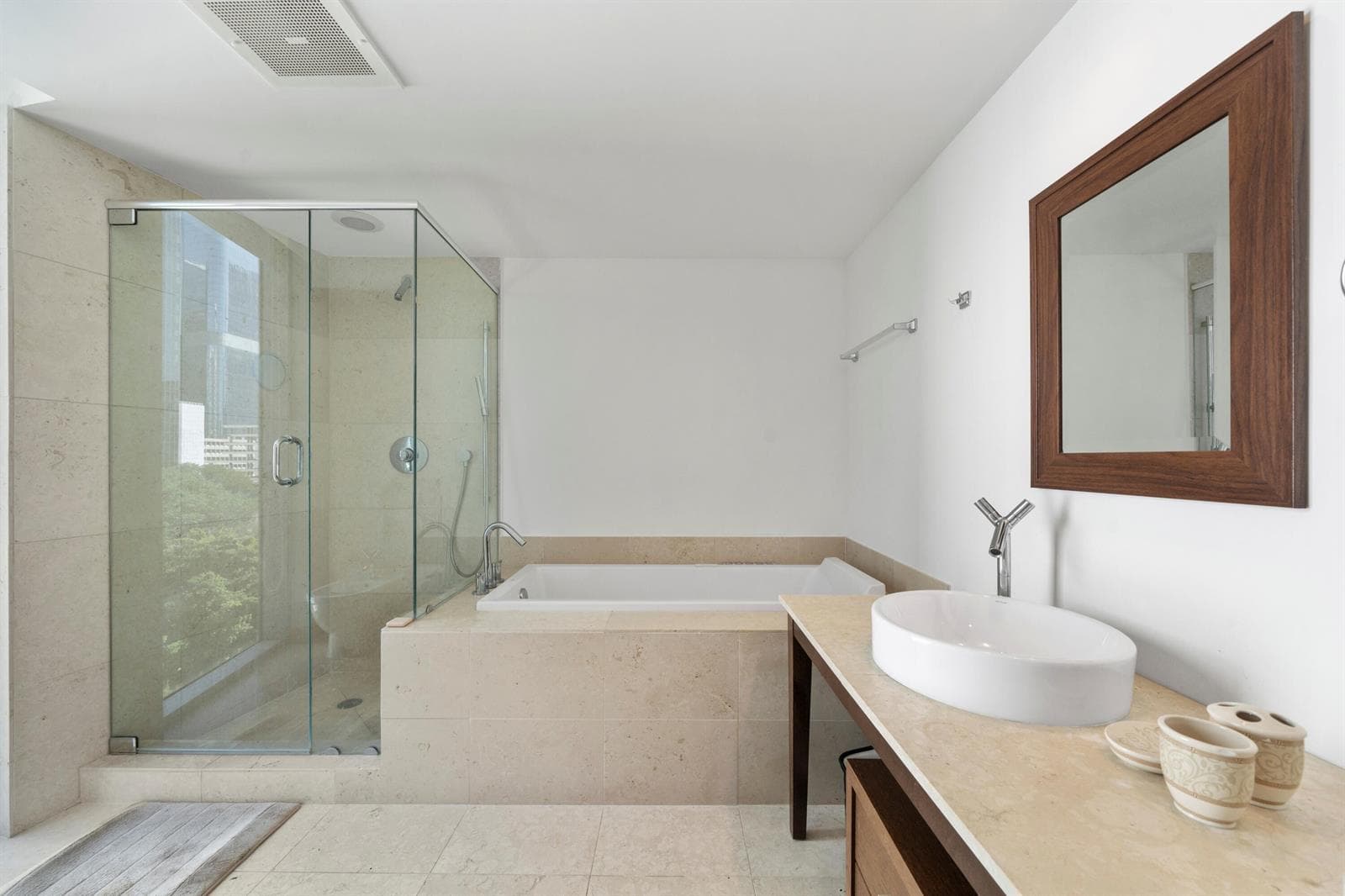 495 Brickell Avenue # 811, Miami FL 33131 — 15