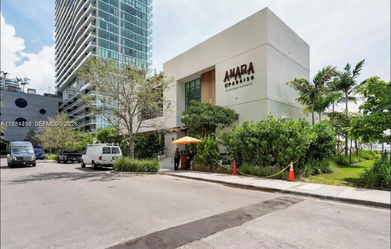 501 NE 31st St # 4008, Miami FL 33137 — 24