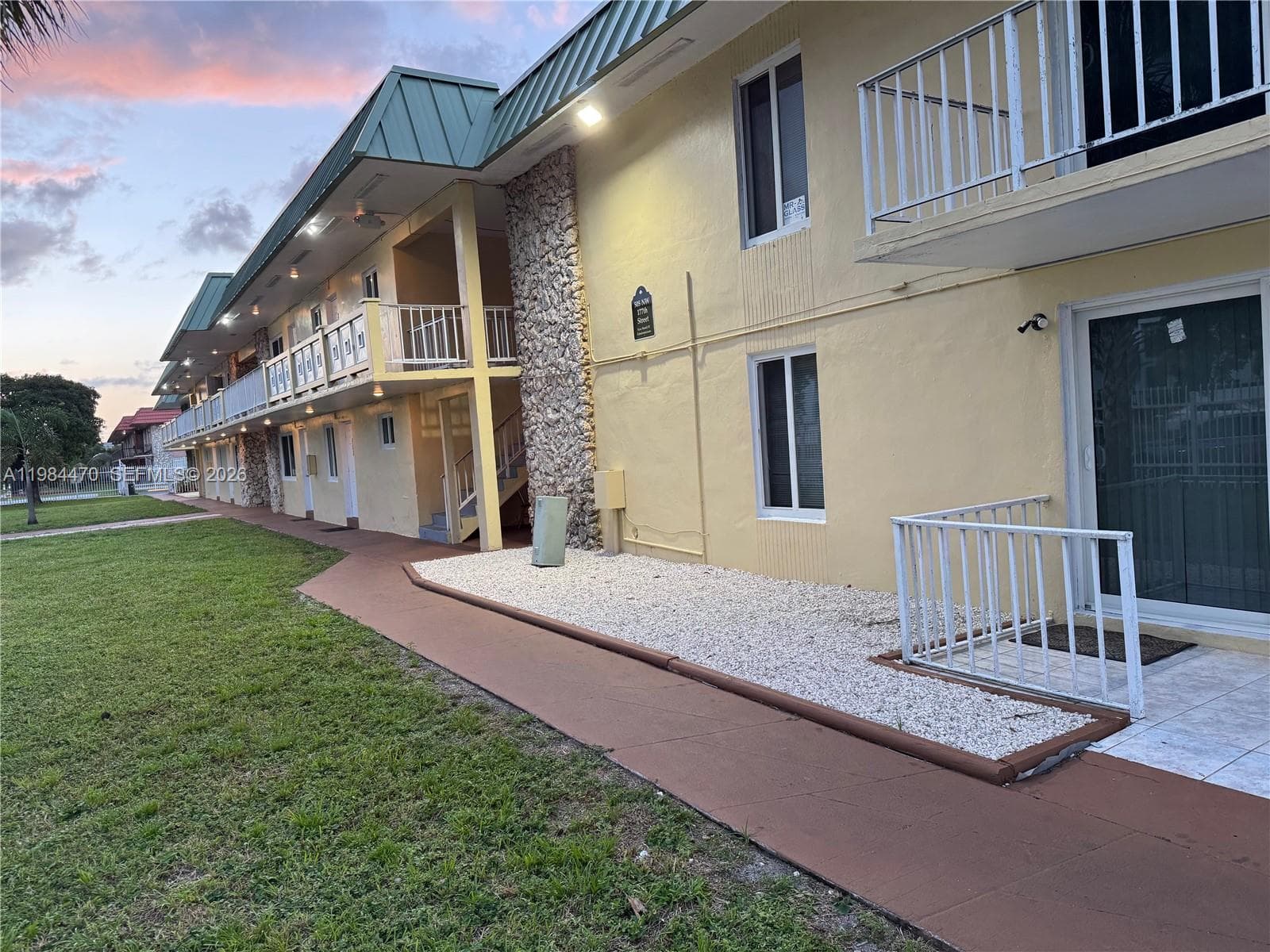 505 NW 177th St # 103, Miami Gardens FL 33169 — 27