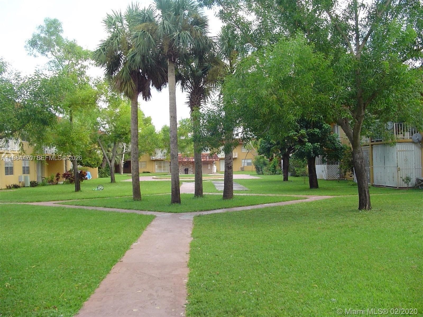 505 NW 177th St # 103, Miami Gardens FL 33169 — 33